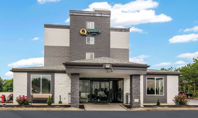 Gates-North Gates Hotel | Quality Inn