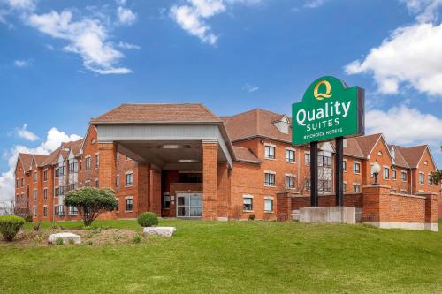 Whitby Hotel | Quality Suites