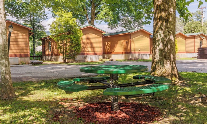 Cherokee Hotel | Qualla Cabins and Motel Cherokee near Casino