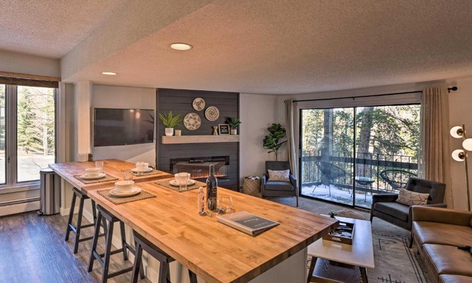 Peak 8 Apartment | quarter Mi to Peak 8 Ski Lift Modern Breck Condo!