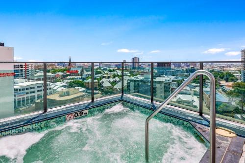 Spring Hill Apartment | Quattro on Astor