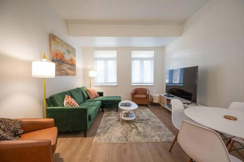 Charlotte Center City Apartment | Queen City Classic