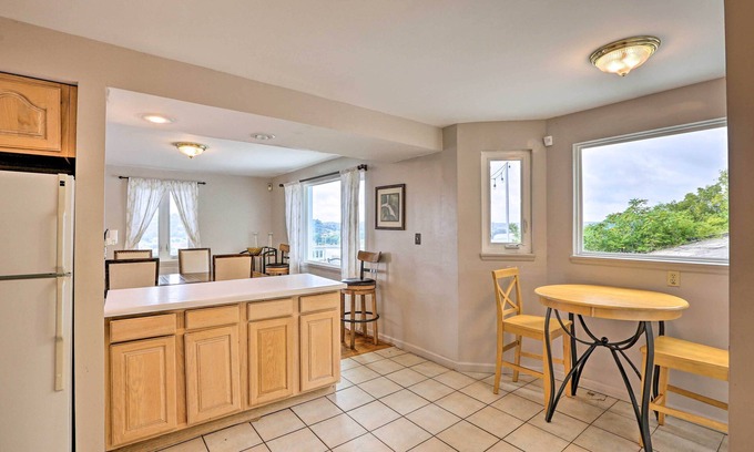 East Walnut HIlls Cottage | Queen City Home w/Ohio River View - 3 Mi to Dtwn!