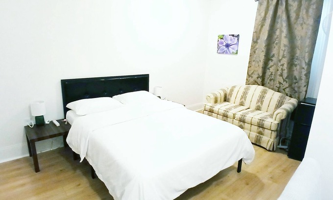 New London House | Queen, exclusive Bath, Free Wi-Fi, Self check in