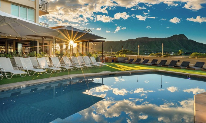 Diamond Head - Kapahulu - St. Louis Hotel | Queen Kapiolani Hotel