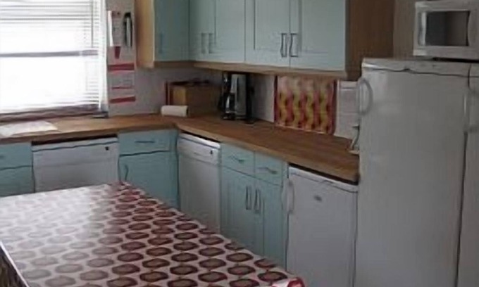 Sheringham House | Queen Mary House: Very large holiday home with superb sea views