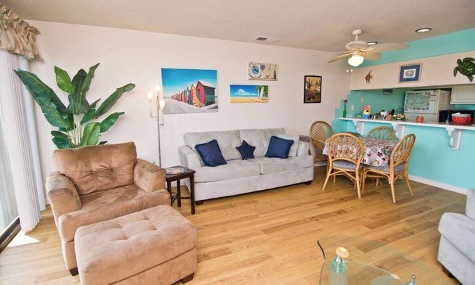 Emerald Isle Condo | Queens Court 1208 - oceanfront condo 2BR 2BA scenic Emerald Isle!