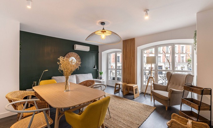 Centro Apartment | Queens Plaza Mayor I