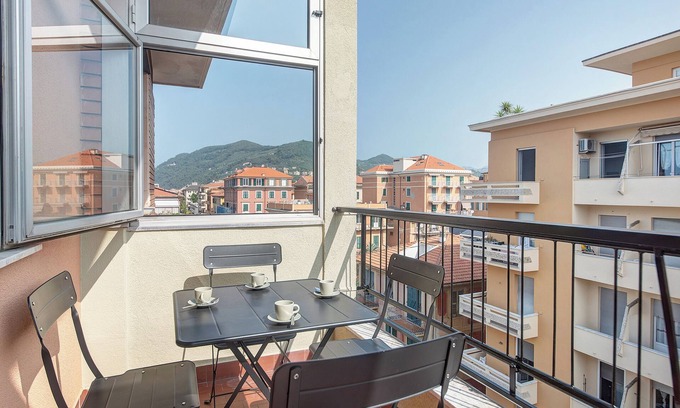 Chiavari Apartment | Queta - Modern Flat | Comfort, sea and downtown walking distance