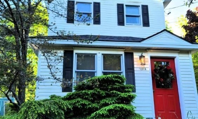 Bar Harbor House | Quiet 1 BR Bar Harbor Home, sleeps 2-4, walk to downtown