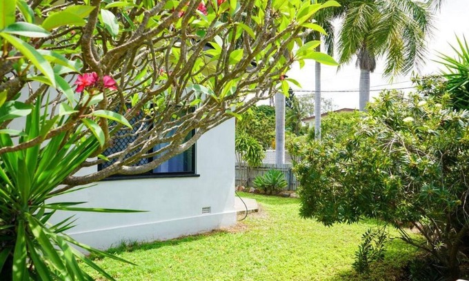 Mundingburra Apartment | Quiet 2BRM 1BATH apartment in Mundingburra