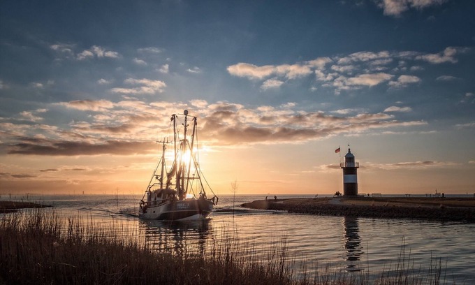 Wremen Apartment | Quiet barrier-free vacation apartment near the beach at Wadden Sea National Park
