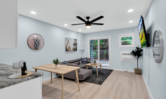 Mango Groves Condo | Quiet & Bright 2BR, Minutes from West Palm & Beach
