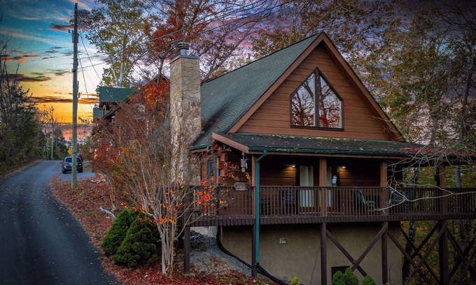 Sevierville Cabin | Quiet Cozy 2 Bedroom Cabin in Sevierville