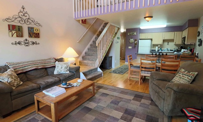 Fraser Condo | Quiet Cozy Fraser Getaway for 7!