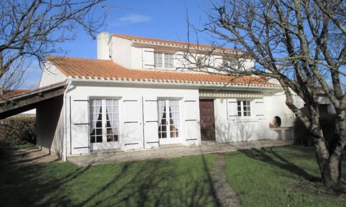 La Barre-de-Monts House | Quiet family home between sea and marsh