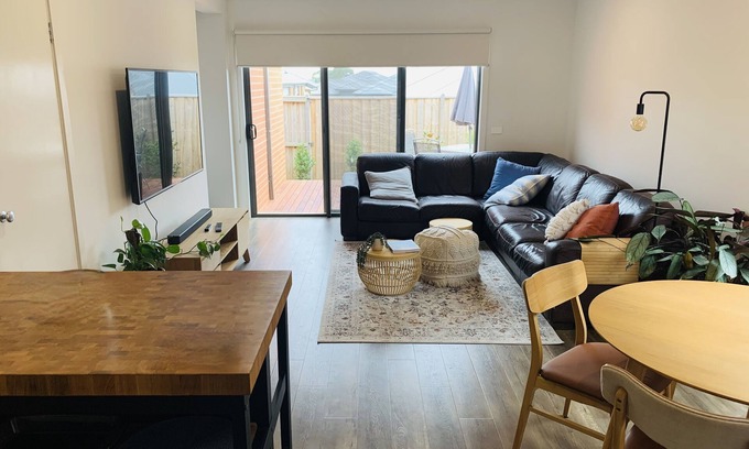 Charlemont House | Quiet getaway Surf-Coast & Geelong