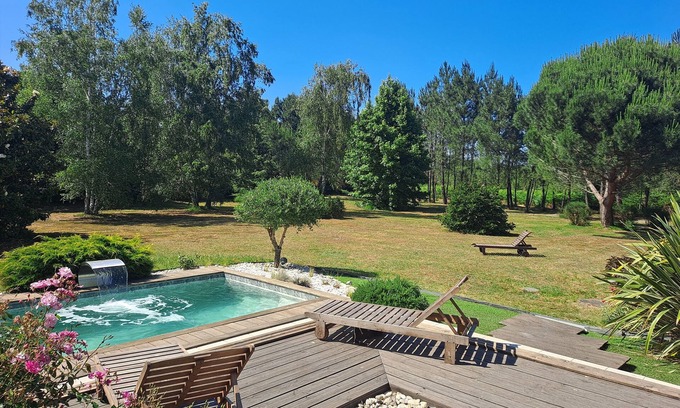 Parentis-en-Born House | Quiet house on the edge of a forest, on 5000 m² of enclosed land