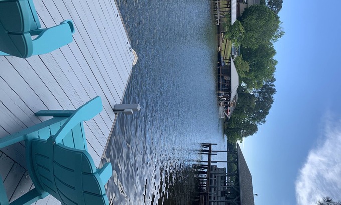 Mount Gilead House | Quiet Lakefront retreat minutes from full service marina and restaurant