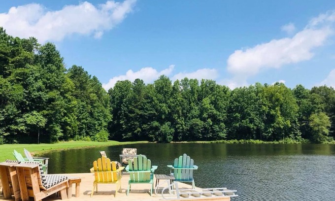 Clarkdale Apartment | Quiet Loft on acreage and small lake - 18yrs+
