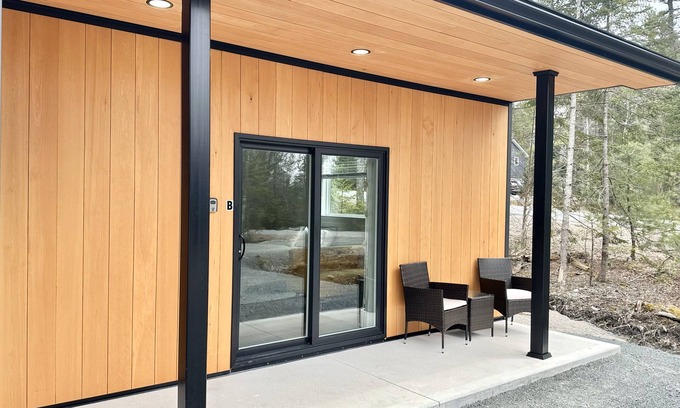 Ellsworth Apartment | Quiet New Build Ellsworth Studio! [Grandview Nook]