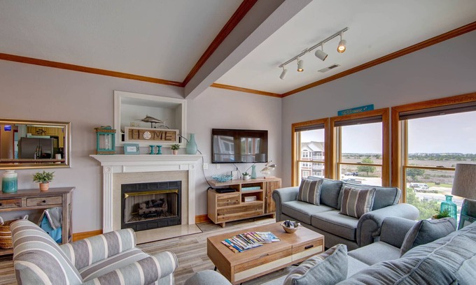 Manteo Condo | Quiet & relaxing top floor, sound-front condo, with elevator at the Outer Banks!