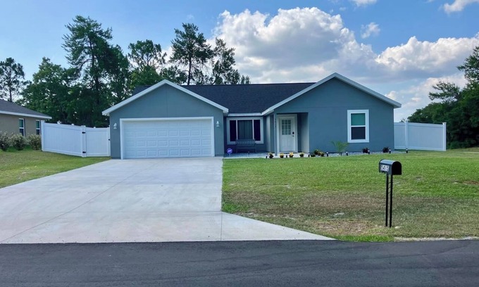 Ocala House | Quiet Stay in SW Ocala