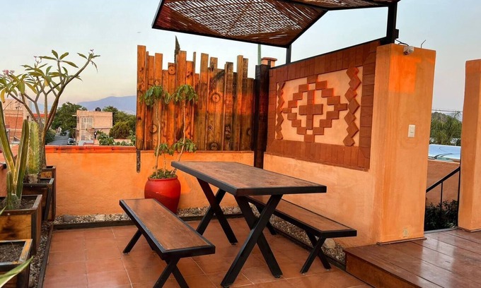 Centro Apartment | Quiet stay near Zócalo · Wi-Fi · Terrace · Walkable · For 2 guest