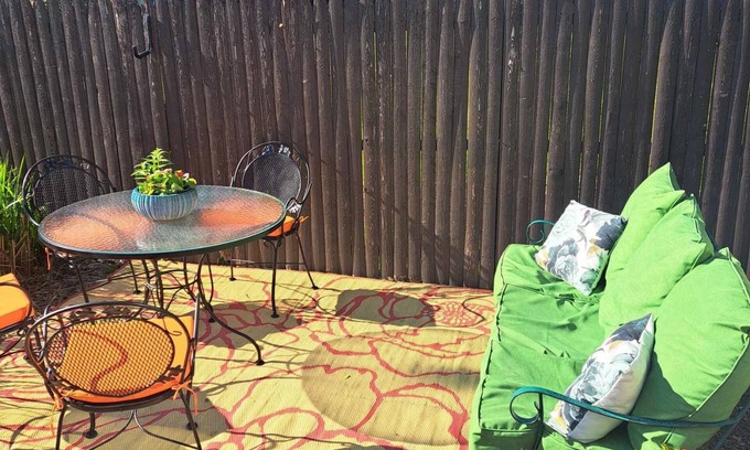 West Seneca House | Quiet street miles from Buffalo Bills stadium and minutes from Downtown Buffalo.