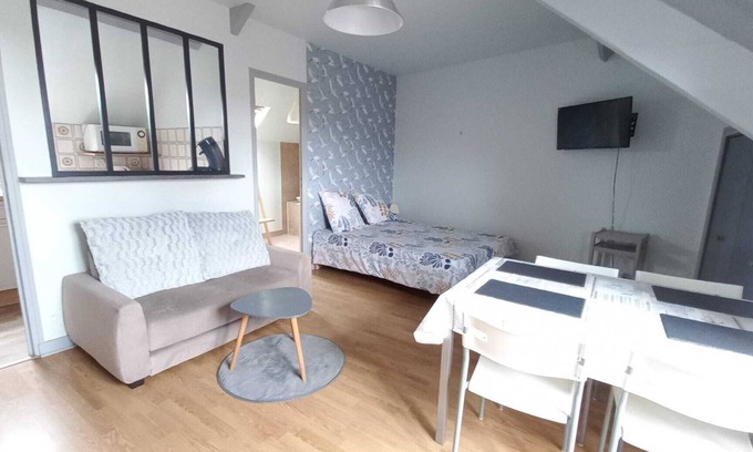Rocabey - Alsace - Gare Apartment | Quiet studio near station/beaches and town center