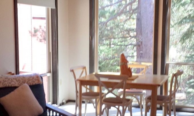 Truckee Condo | Quiet two-bed + Loft, 1 1/2 bath, golf/ski condo. Tahoe Donner. Near Lake Tahoe