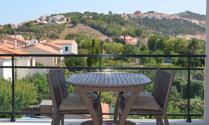 Banyuls-sur-Mer Apartment | Quiet, unoverlooked apartment 7 minutes' walk from the beach