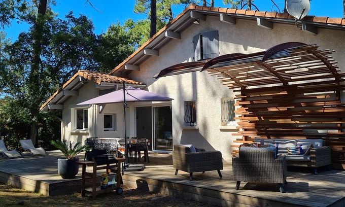 Capbreton Villa | quiet villa near the beaches, the port and the golf course with a magnificent garden