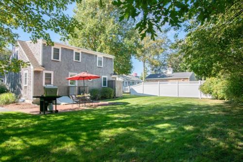 Chatham House | Quintessential Cape directly on the Cape Cod Rail Dog Friendly