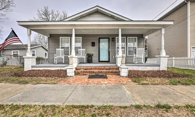 Morehead City House | Quintessential Family Home in Dtwn Beaufort!