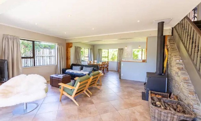 Wanaka House | Quintessentially Kiwi on Aubrey