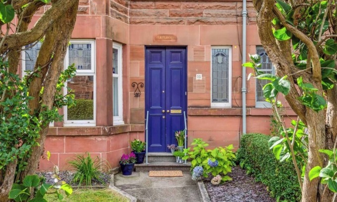 Glasgow House | Quirky 3 Bedroom House in Strathbungo!