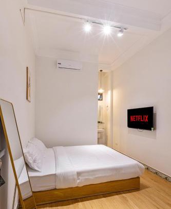 Hang Bo House | Quite Room In Old Quarter with Netflix and Free Laundry 4thFloor