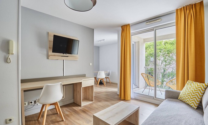 Aix-en-Provence Condo | RÉNOVÉ ! Appart Climatisé avec Wi-Fi Gratuit