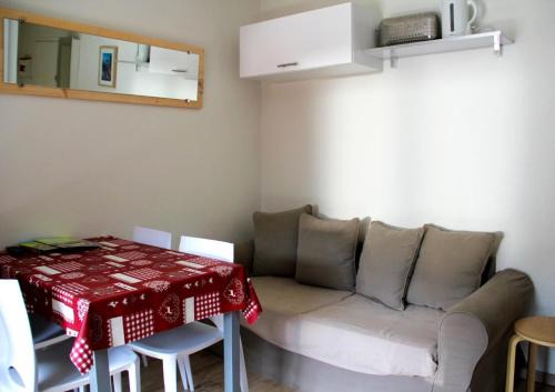 Valloire Apartment | Résidence La Croix Du Sud - 2 pièces cabine 4 personnes 2 exposé Ouest MAE-2474