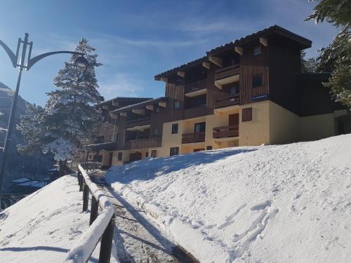 Villarodin-Bourget Apartment | Résidence les Campanules appartement entièrement rénové à 100m des pistes
