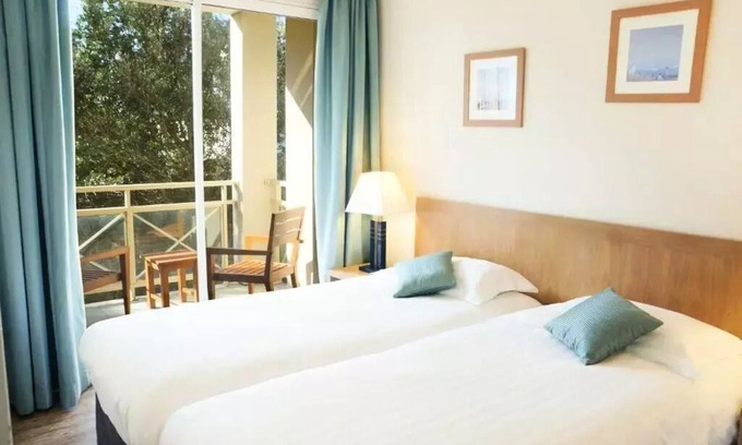 La Guymauviere-La Hulotais-La Bourelais Apartment | Résidence Reine Marine * - 3 Rooms 6 People