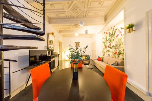 Centre Historique Apartment | RétroMirabeau "Le Jacobin" - 75m2 - TERRASSE EXTERIEURE PATIO- 2 à 4 pers - CALME - COURS MIRABEAU HALLES GARE - EMPLACEMENT TOP - Chèques Vacances CONNECT