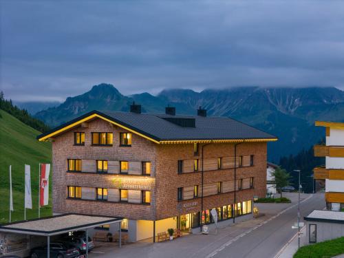 Faschina Apartment | Rössle Appartements und Sport Rössle Skiverleih & Sportgeschäft