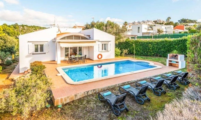 Son Bou Villa | R 5032 Villa Cullen with Brick Built BBQ, Dining Facilities & Private Pool.
