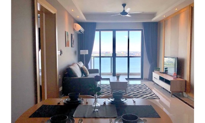 Central District Condo | [R&F Mall] New! SeaView by VM 2501-3R [JB CIQ]