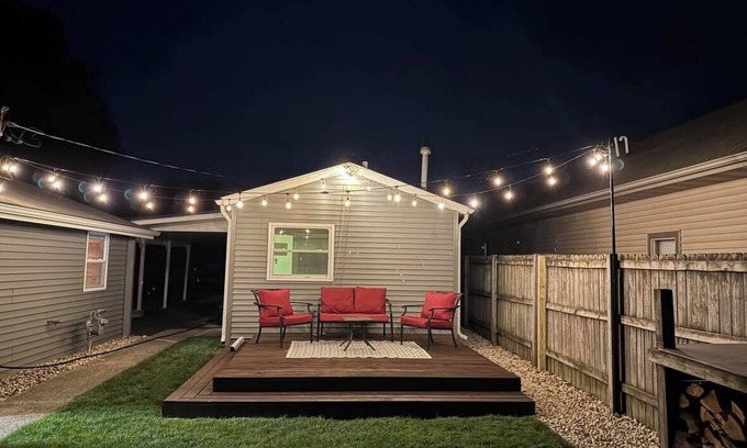 Newville House | R&R on the Rock River/Lake Koshkonong