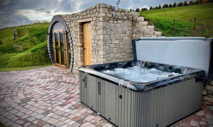 Rhayader Cottage | Rabbits View - Underground Hobbit Home Sleeping 6 guests in 3 bedrooms