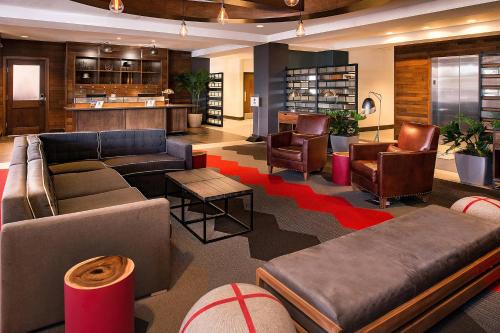 Romulus Hotel | Radisson Hotel Detroit Metro Airport