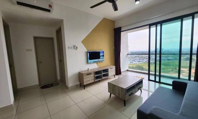 Johor Bahru Apartment | Raffles Suites 2 bedroom balcony High Floor Skudai by GDRAGON HomeStay